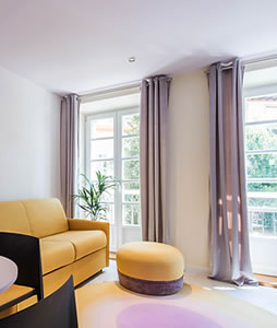 APARTAMENTOS EL RELOJ